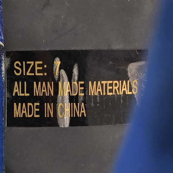 Qupid Women's 7 Blue Heels - Picture 8 of 8